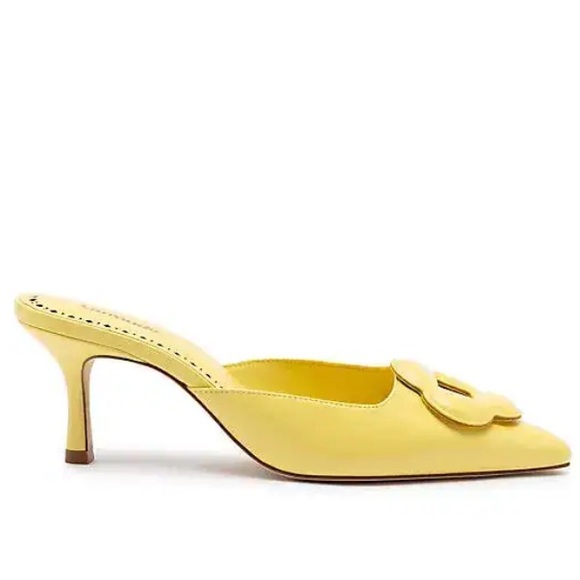 Larroude Shoes - Larroudé Flora Pump in yellow size 8
